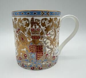 Royal Collection Trust Longest Reigning Monarch 12oz Coffee Mug Queen Elizabeth